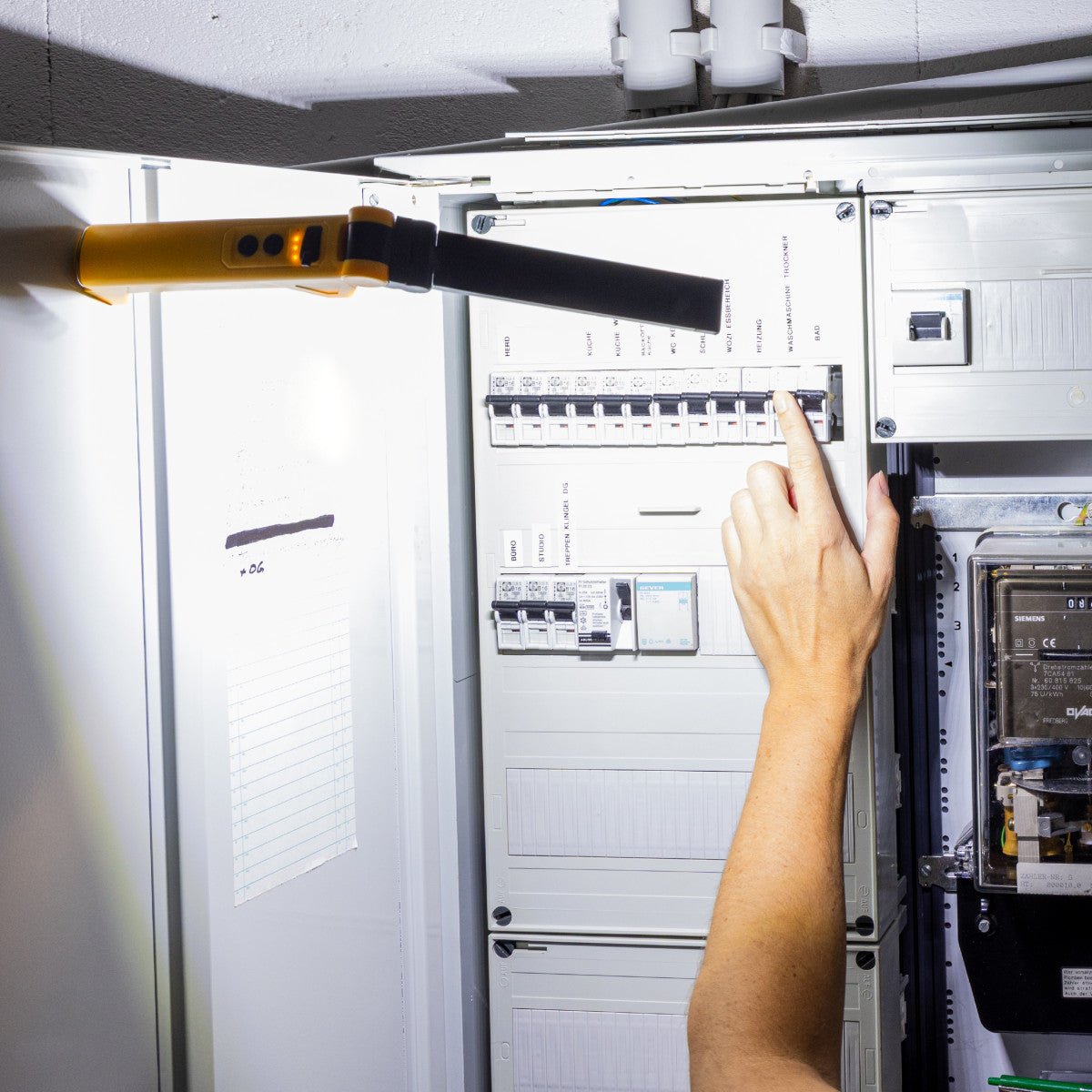 LED's Work Oplaadbare LED Werklamp op accu 600 - Werkt draadloos - Met magneet en haak Bouwlampen Led.nl