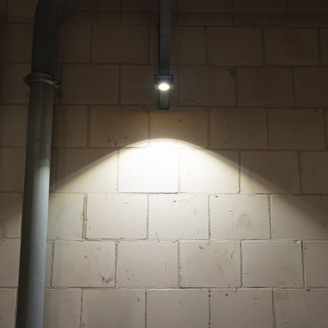 LED's Work Compacte LED Werklamp 1000 - Met oplaadbare accu – Dimbaar in 10 stappen – IP65 Werklampen LED.nl