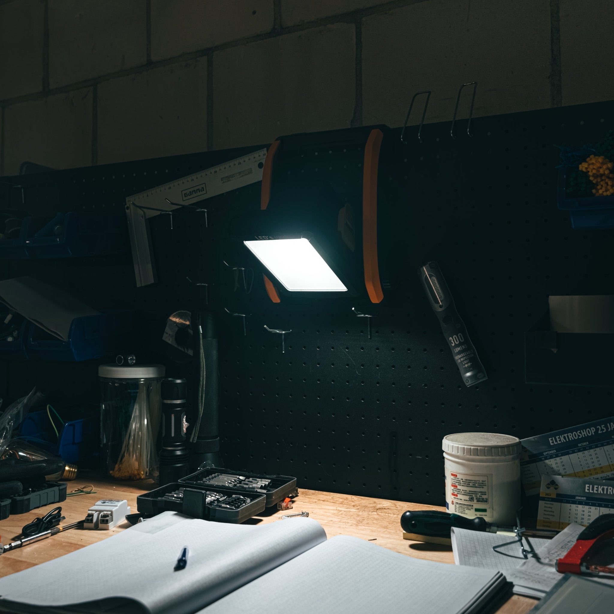 LED's Work 18V Draadloze LED Werklamp 2900 - Werkt op accu van Makita, Bosch, Dewalt, Milwaukee, Metabo – IP54 Bouwlampen LED.nl