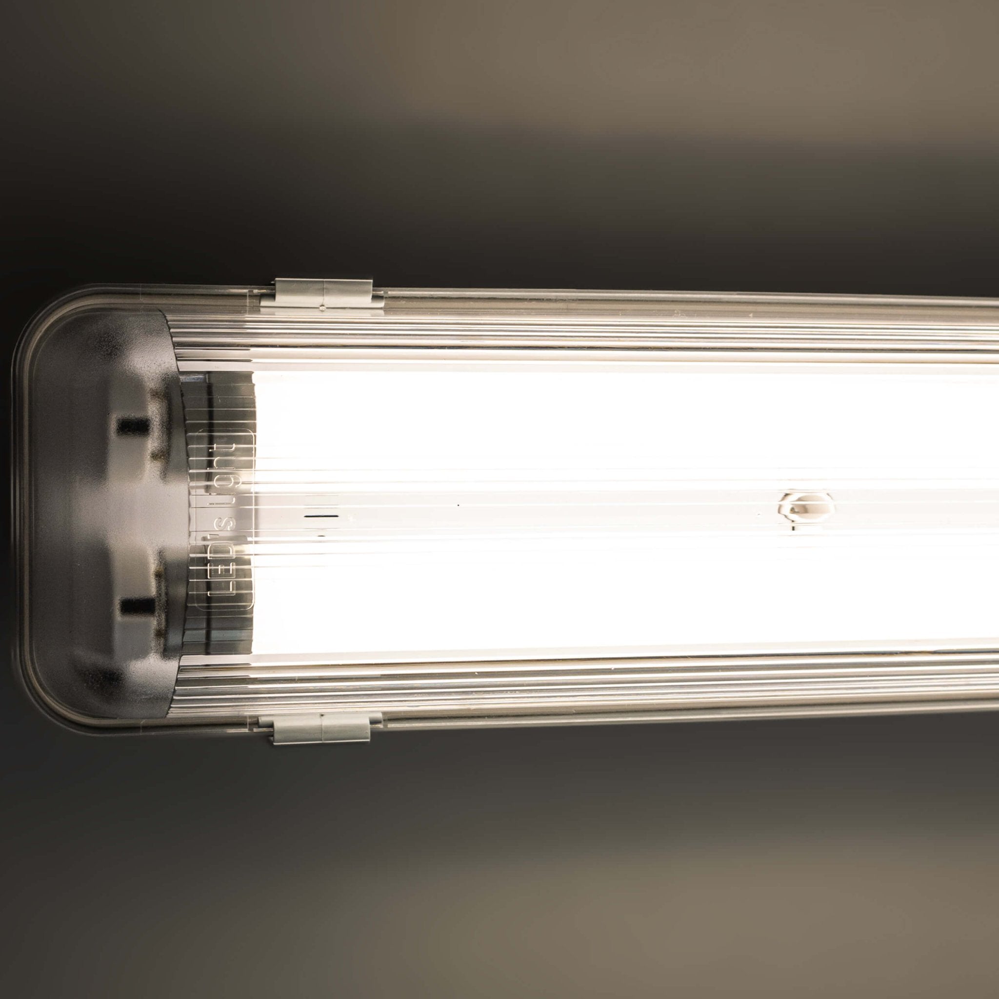 LED's Light Dubbele LED TL lamp 120 cm - compleet met LED buizen - Binnen en buiten - 4260 lm - 4000K - 2x11.5W - 185lm/w - Energielabel B TL verlichting LED.nl