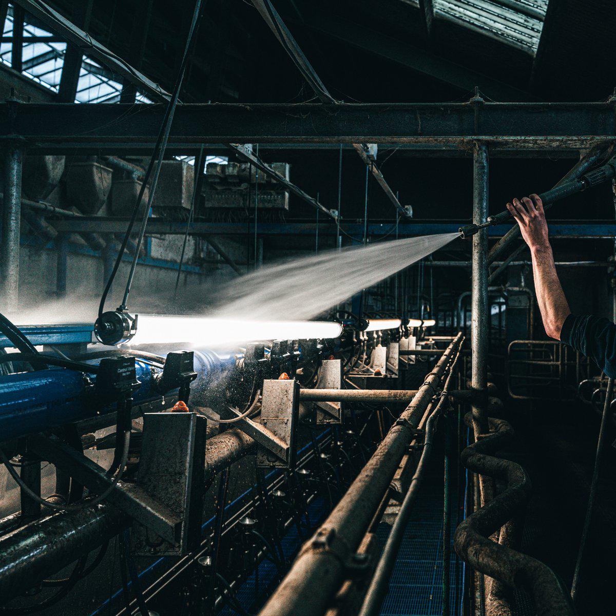 LED's Light Pro FarmPro LED TL armatuur 150 cm - Agrarische LED TL verlichting - Ammoniak- en waterbestendig - IP69K - IP67 TL verlichting LED.nl