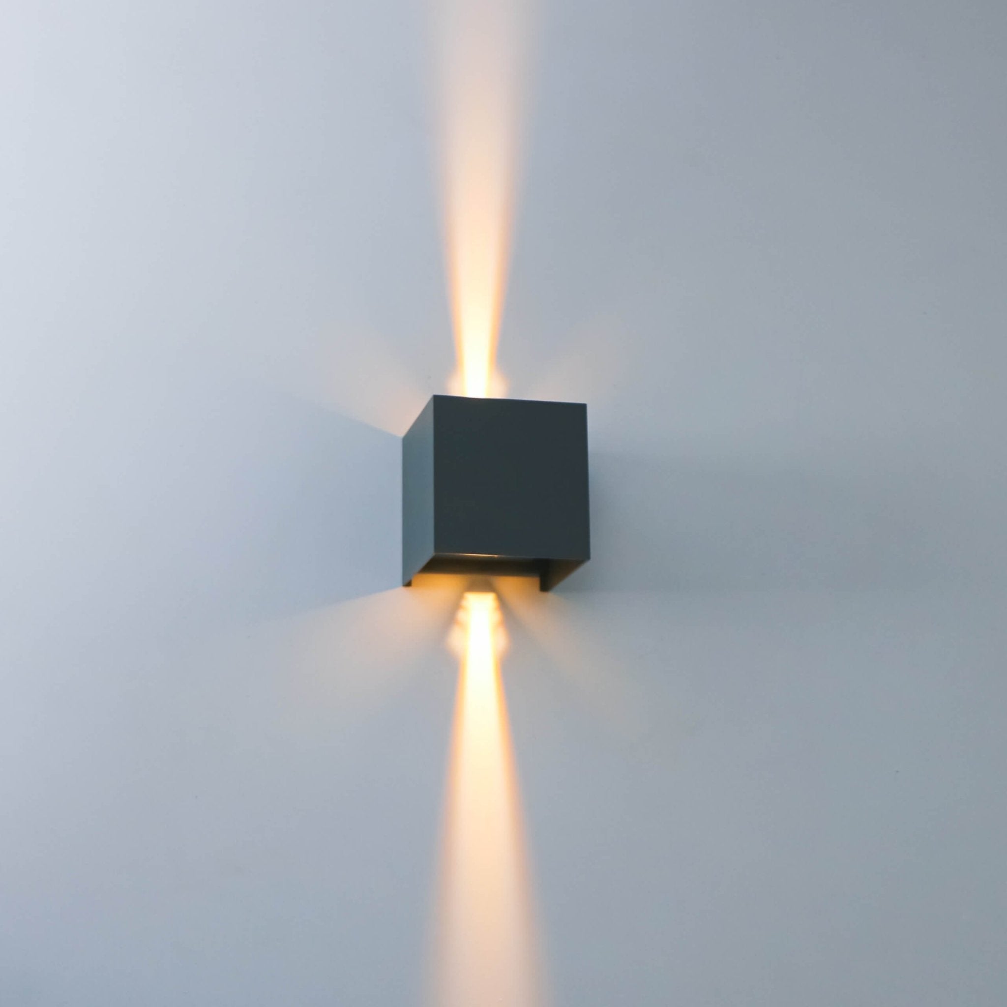 LED's Light Kubus LED Wandlamp voor buiten - Omhoog&Omlaag licht - IP65 - Antraciet Wandlampen LED.nl