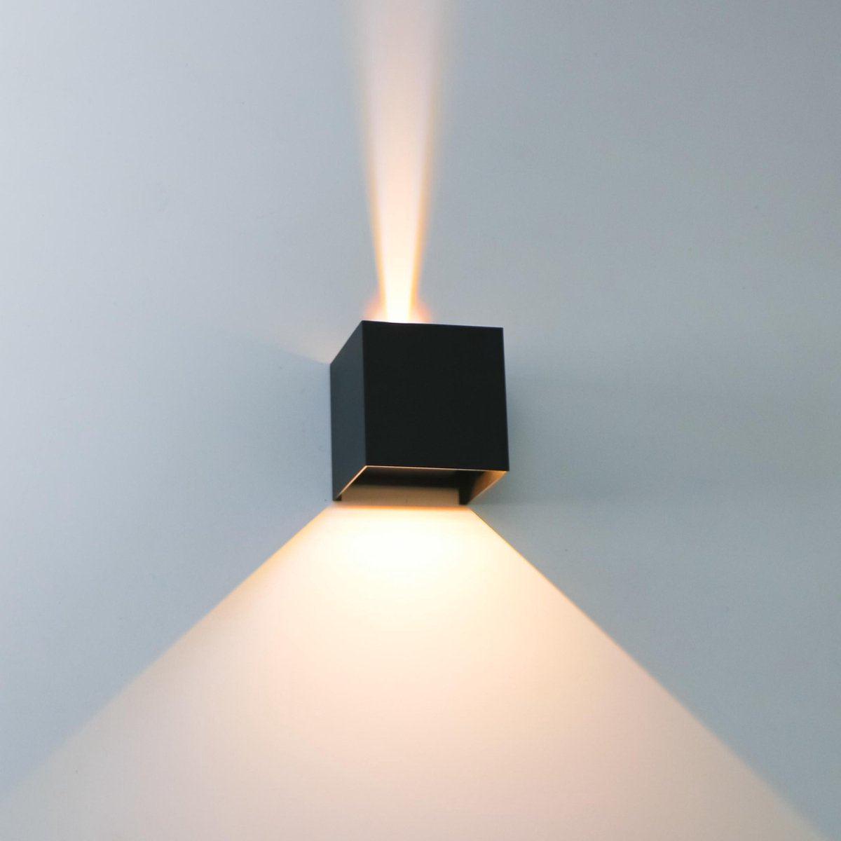 LED's Light Kubus LED Wandlamp voor buiten - Omhoog&Omlaag licht - IP65 - Zwart Wandlampen LED.nl
