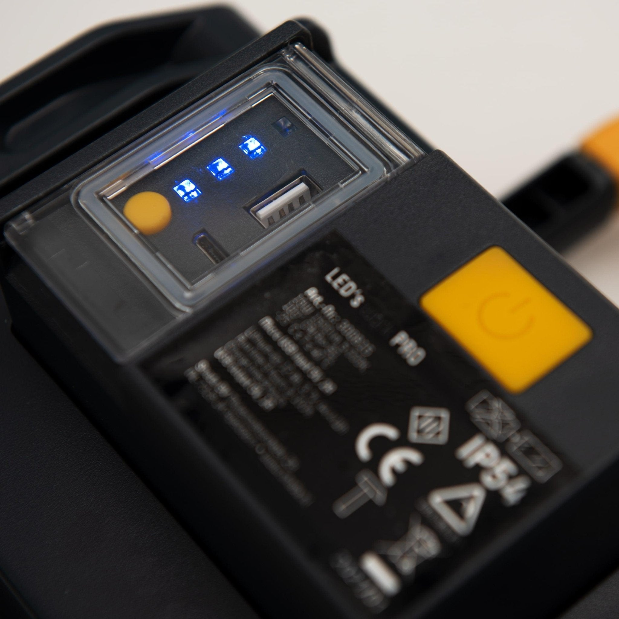 LED's Work Oplaadbare LED Bouwlamp 1500 - Draadloze werking op accu – IP54 – Rough Service Tested Bouwlampen LED.nl