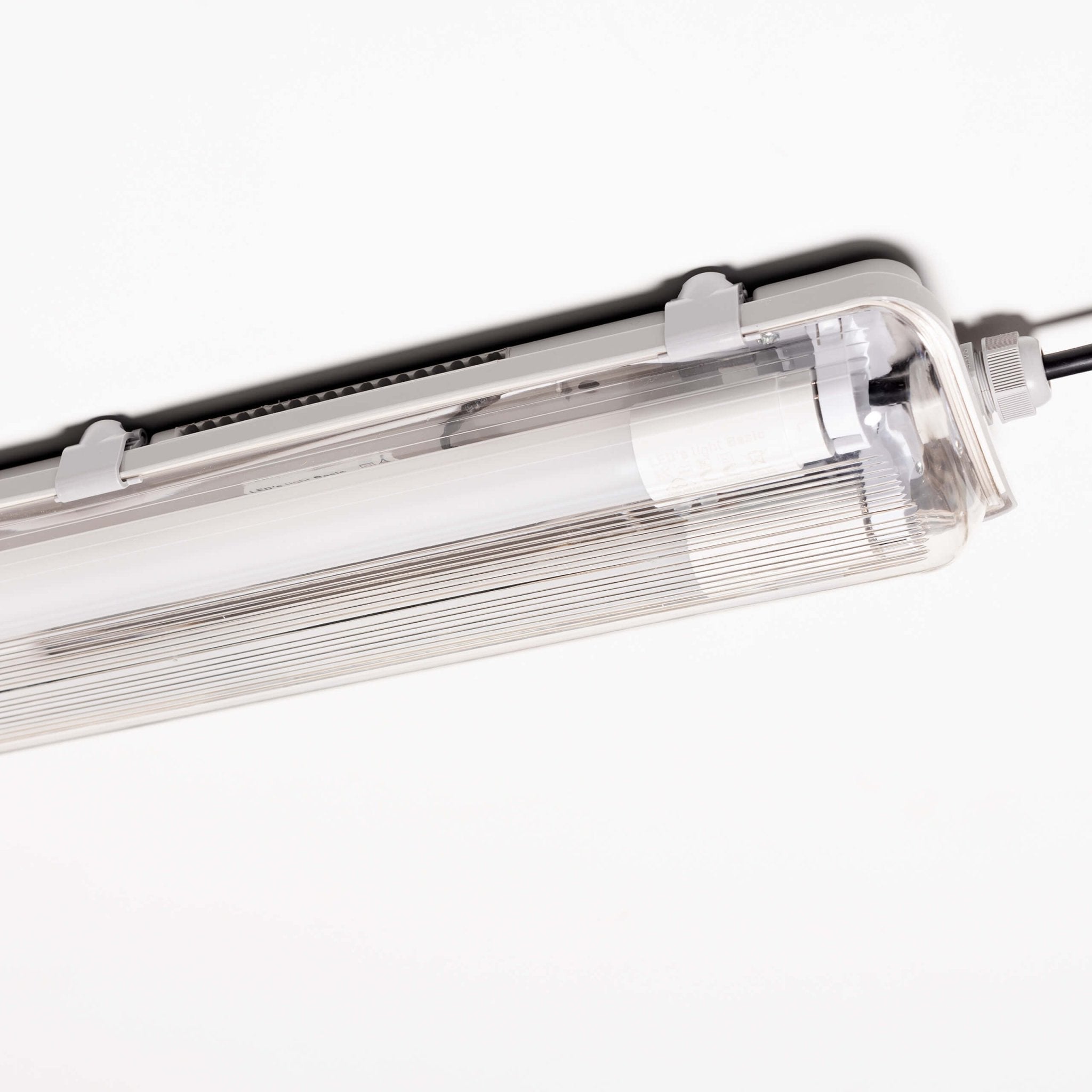 Proventa dubbele LED TL verlichting 60 cm – Incl. 2 LED TL buizen – IP65 waterdicht – 2160 lumen TL verlichting LED.nl
