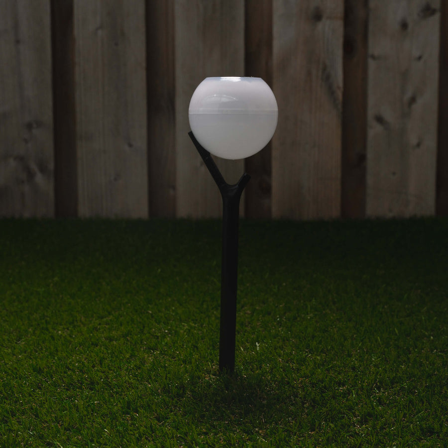 Solar-LED-Gartenlampe mit Sensor – schön – kabellos – warmweiß – automatisches Ein-/Ausschalten – 40 cm - LED.de