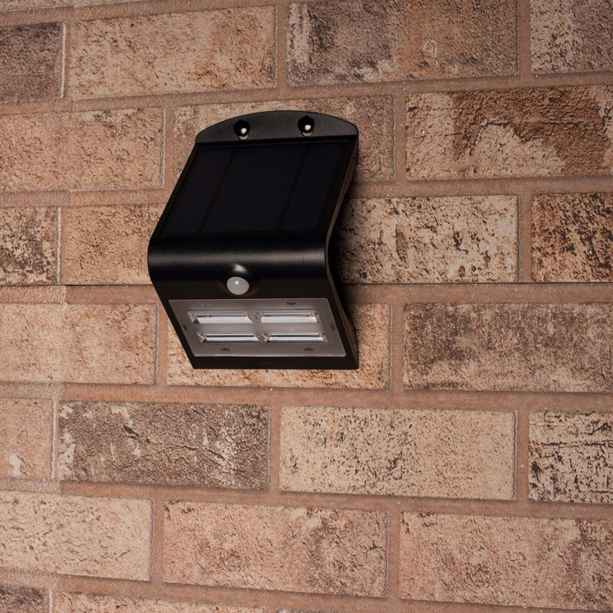 LED's Light Solar LED Buitenlamp met Bewegingssensor 400 - 3 lichtstanden - Automatisch aan/uit - Zwart Wandlampen LED.nl