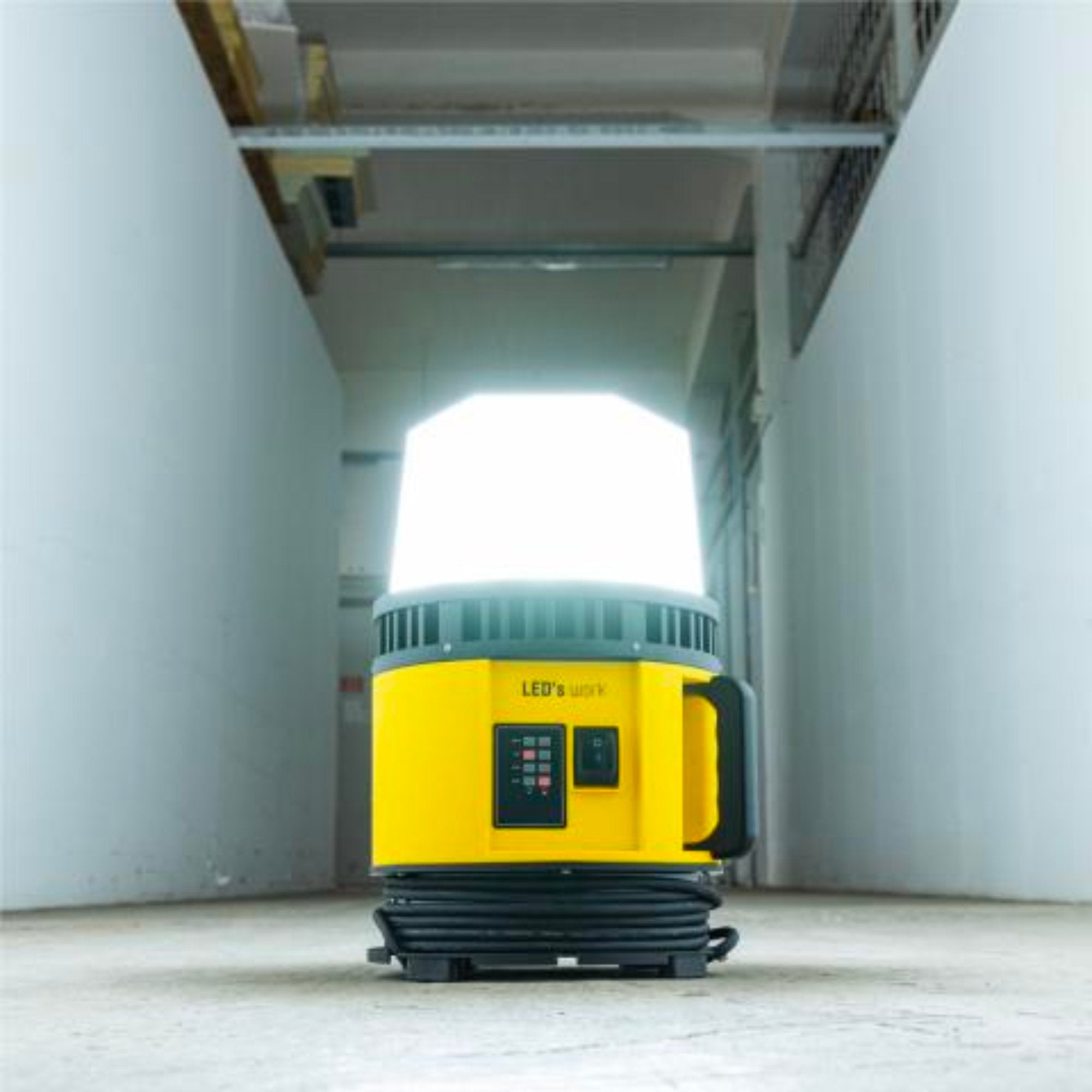 LED's Work HybridPro Bouwlamp 12000 - Werkt zowel op accu als netstroom - 80W - IP55 & Rough Service Tested - LED.nl