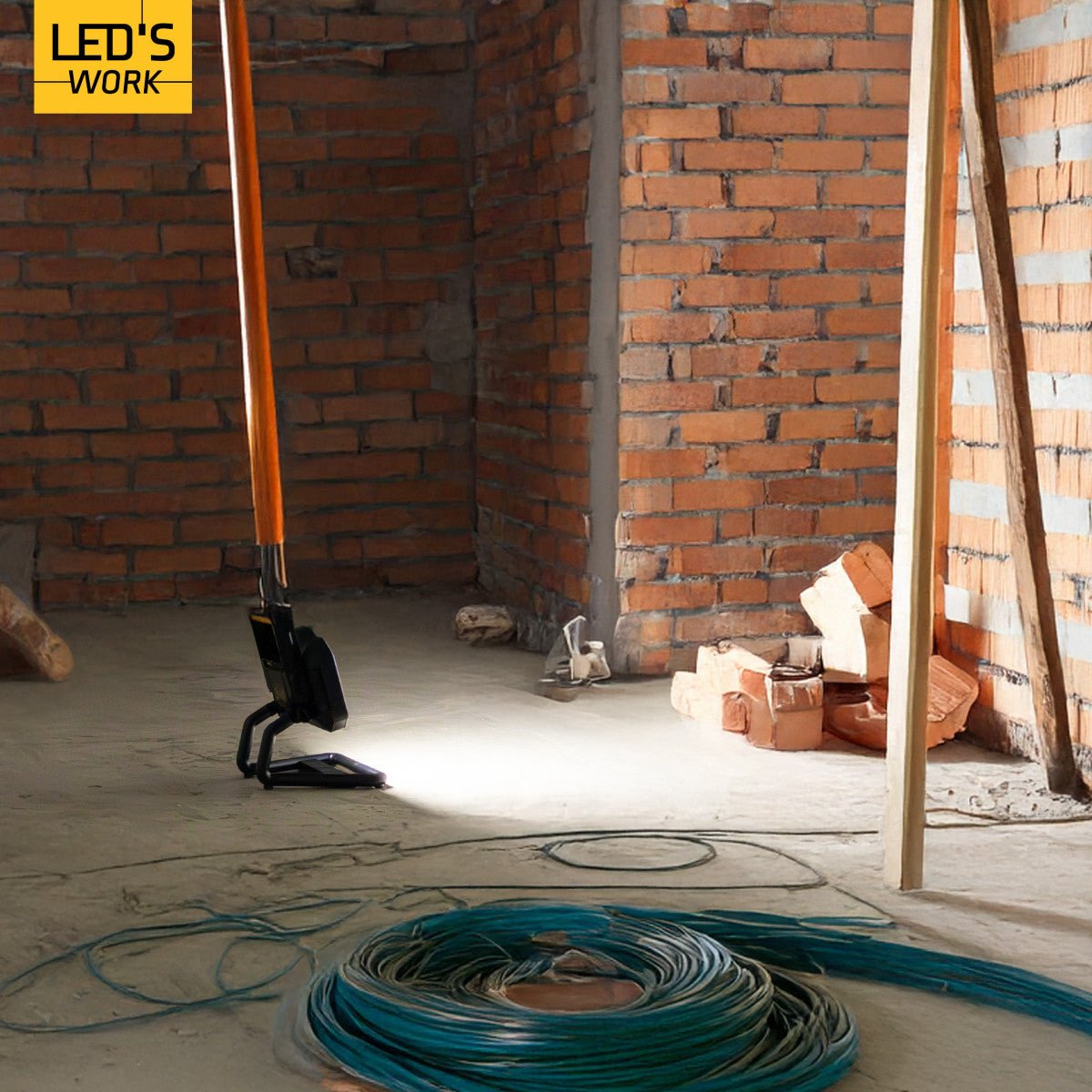 LED's Work LED Bouwlamp oplaadbaar 2000 - Werkt draadloos op accu - Stof - en waterdicht - LED.nl