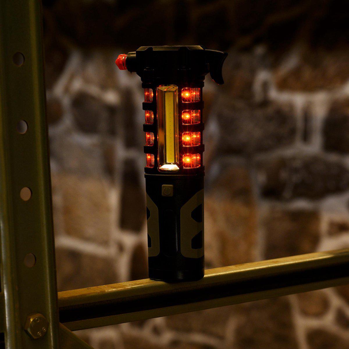 3in1 Noodverlichting voor auto - Gordelsnijder + Veiligheidshamer + Noodverlichting - LED.nl