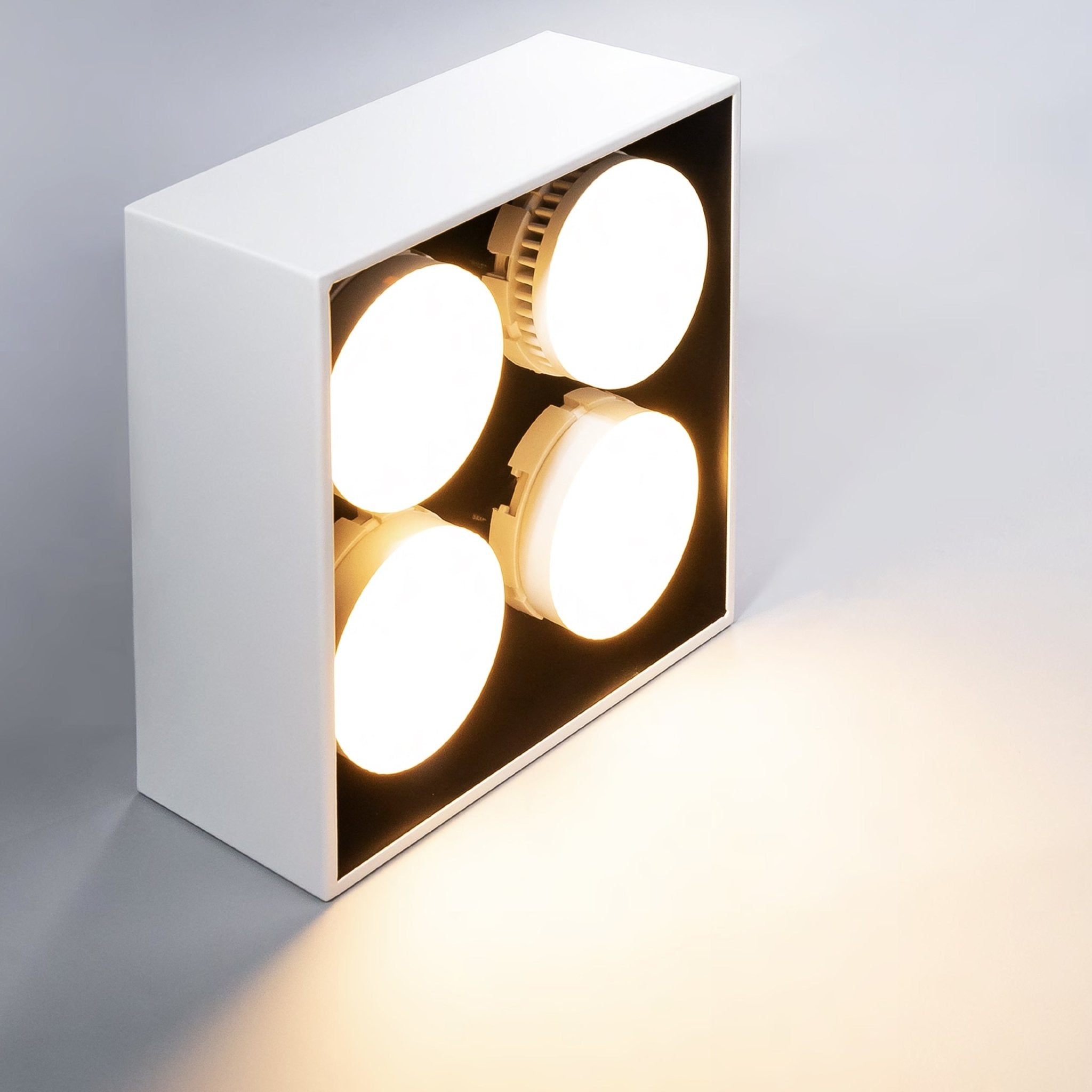 Cube Plafondlamp met 4 lichtpunten - Draaibaar licht -  Staal - 20 x 20 cm - Wit - LED.nl