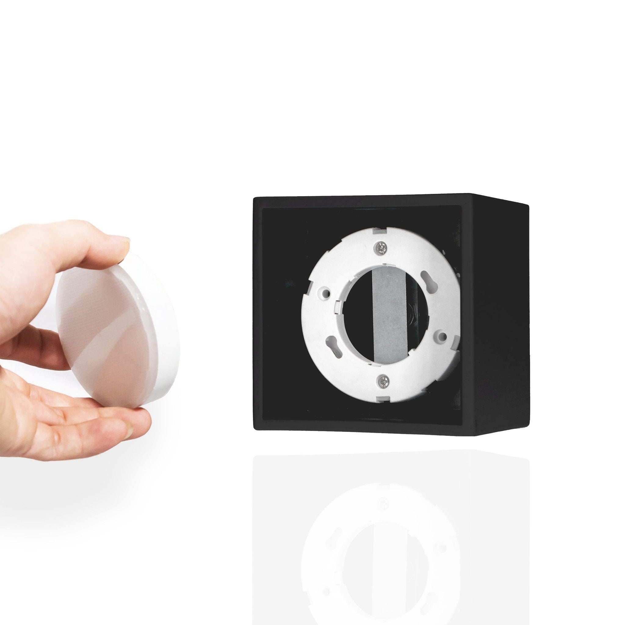 Cube Plafonniere met 1 lichtpunt - Draaibaar licht -  Staal - 10 x 8 cm - Zwart - LED.nl