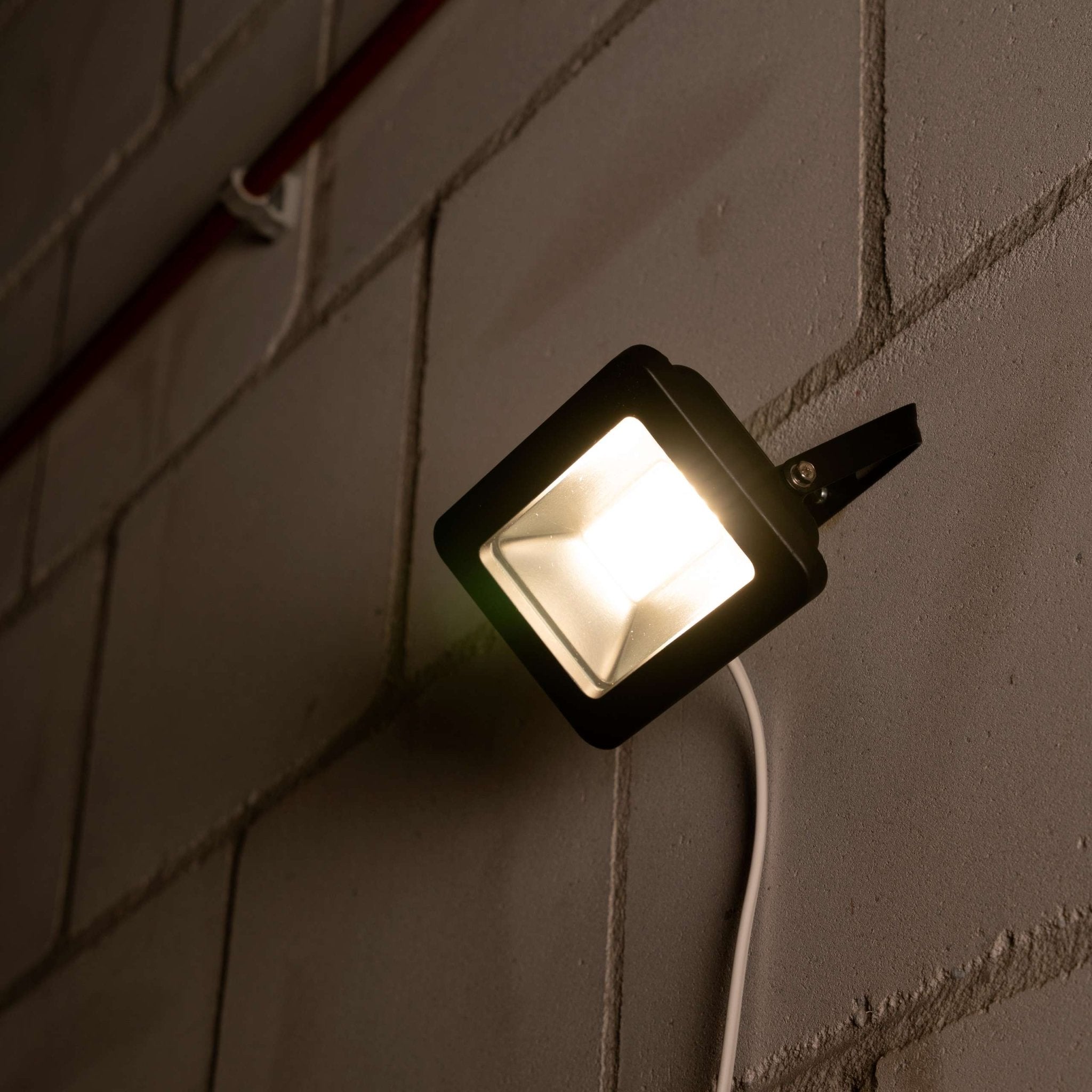 LED's Light Verstralers 2200 - Waterdicht IP65 - 20W - Zwart Schijnwerpers LED.nl