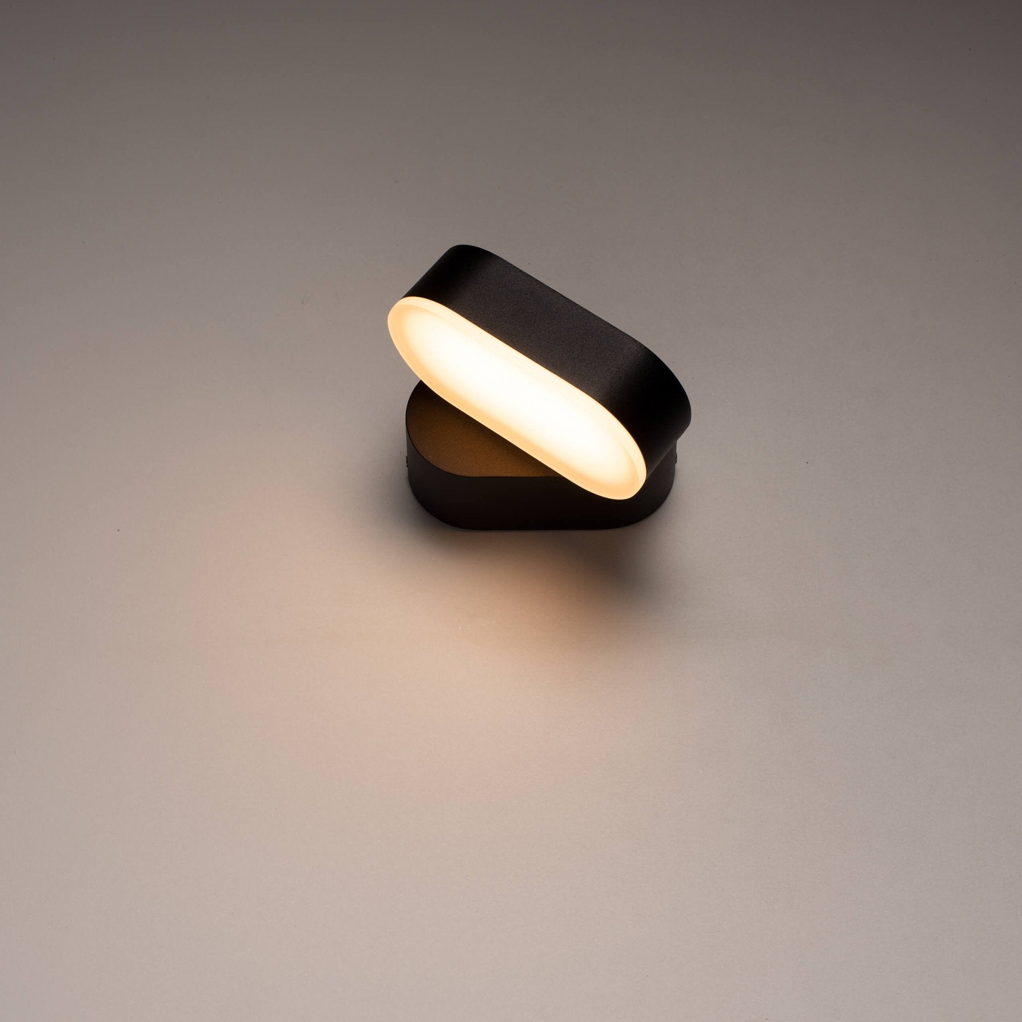 LED Wandspot Enkel - Draaibaar - Warm wit licht - IP44 - Rieti - Zwart - LED.nl