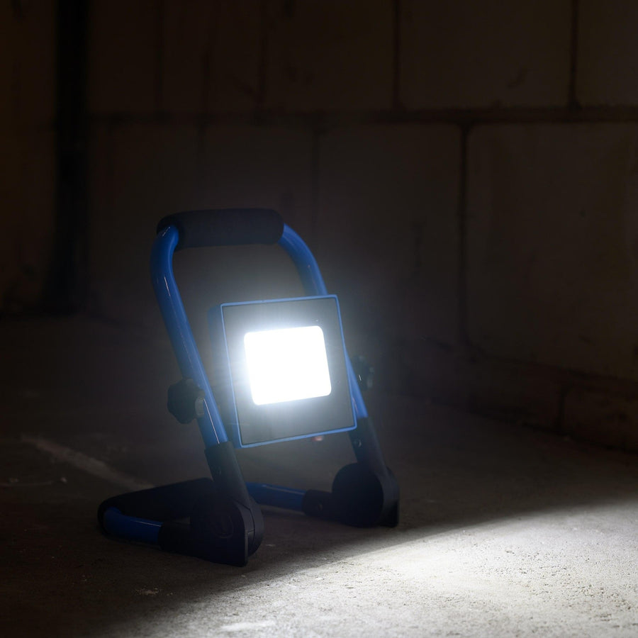 LED's Light Basic Werklamp 700 - Oplaadbaar met accu - Compact en opvouwbaar – IP54 Werklampen LED.nl