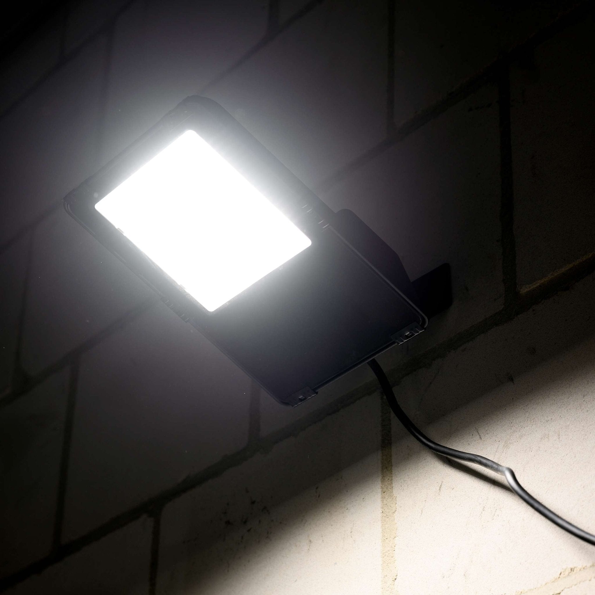 PremiumPro LED Floodlight 50W - Levensduur van 20 jaar - IP66 Waterdicht - 7750 lm - LED.nl