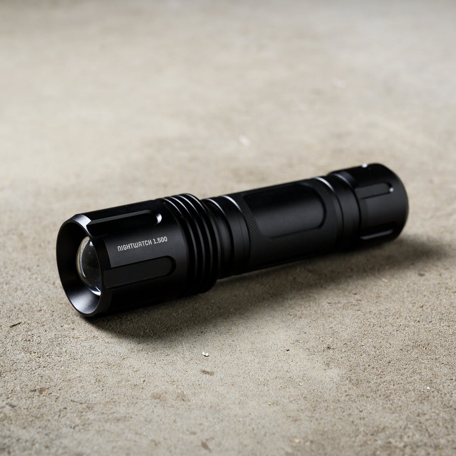 LED's Work Professional LED Flashlight with Zoom Function 1500 - Waterproof - Dimmable - LED.nl
