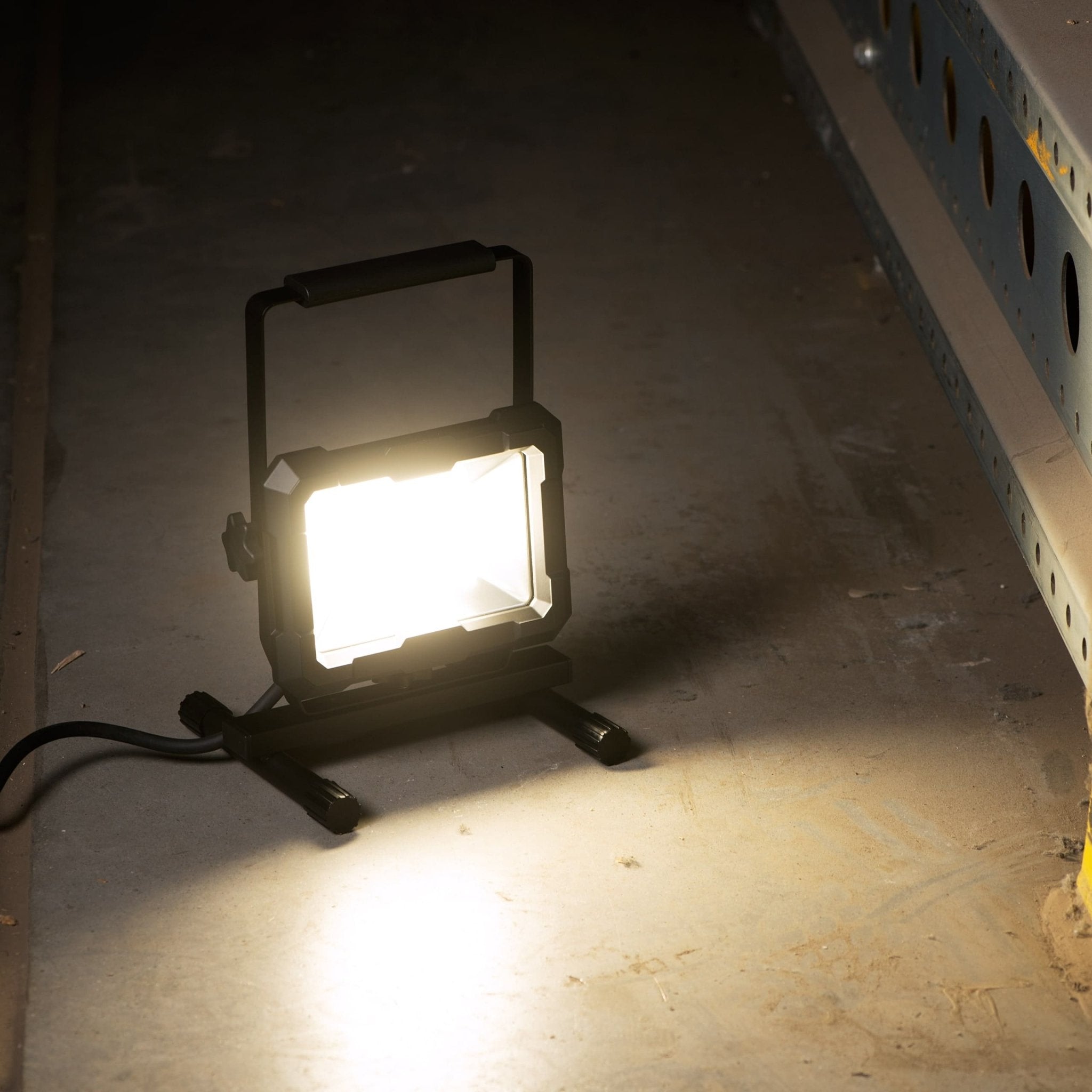 LED's Work Werklamp 4000 - Robuuste behuizing - Extra sterk snoer 150 cm - IP65 waterdicht - 50W Werklampen LED.nl