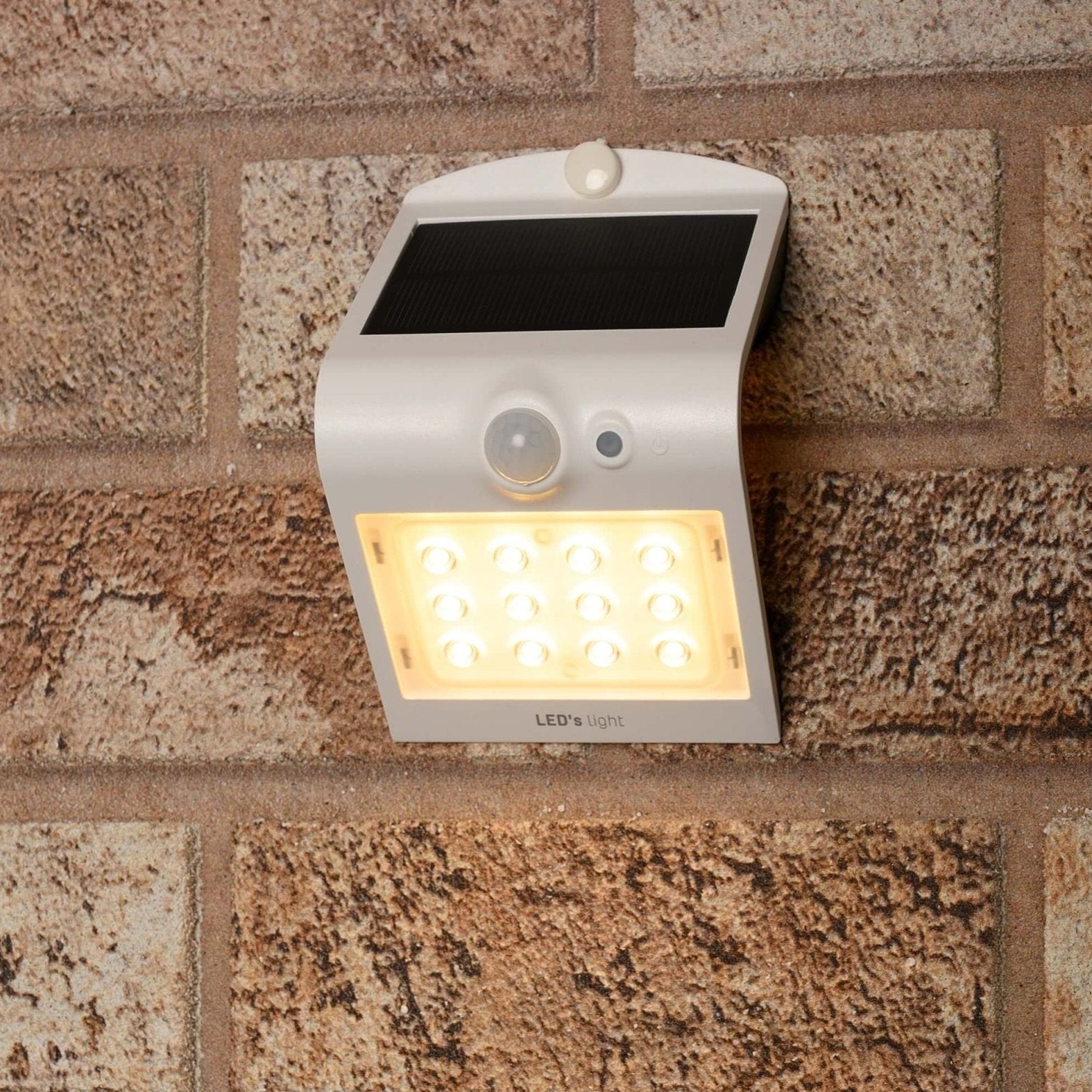 Solar LED buitenlamp met bewegingssensor - 3 standen - Automatisch aan/uit - 220 lm - Wit - LED.nl