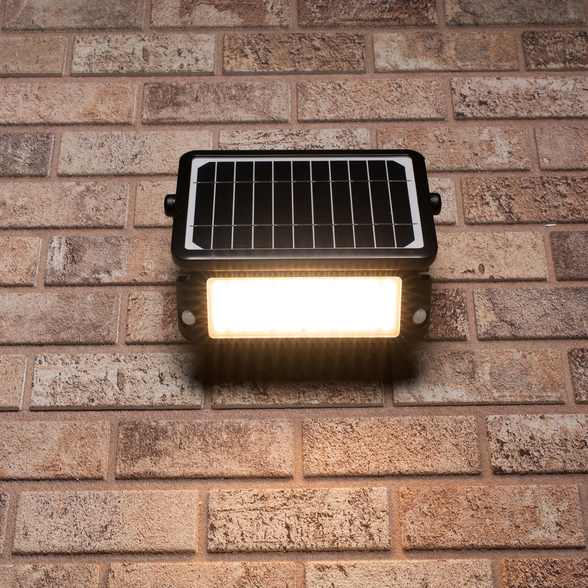 Solar LED Schijnwerper met bewegingssensor - 3 standen - Draadloos - 1080 lm - Zwart - LED.nl