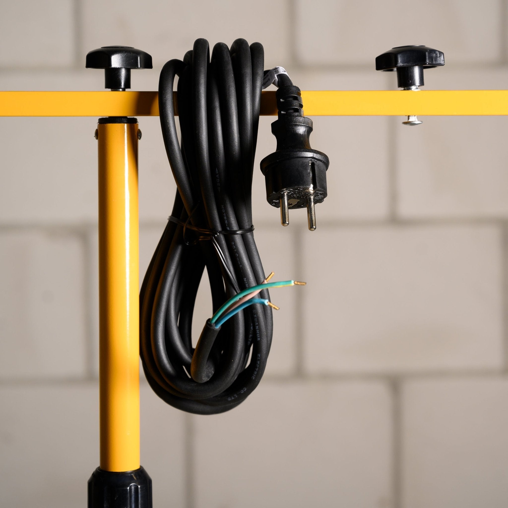 Universele buitenkabel 3-aderig met EU plug - 5 meter lang - IP44 spatwaterdicht - H07RN-F 3G1.0 mm² - LED.nl