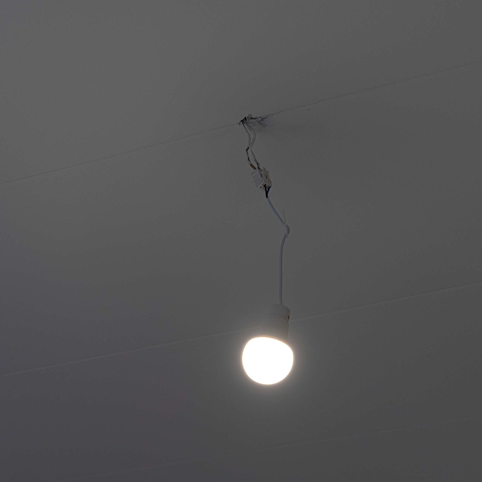 Verhuisfitting E27 met LED Lamp - Extra krachtig licht - 1055 lumen - Lampfitting Lichtbronnen LED.nl